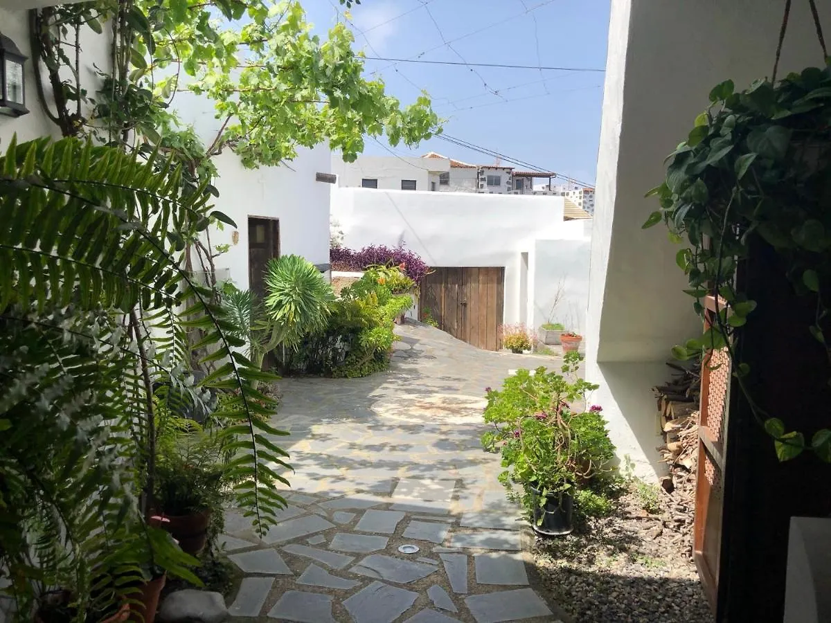 Casa Lucia Apartment Genoves