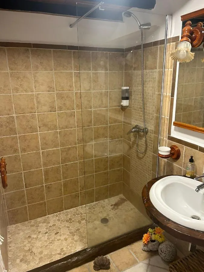 Casa Lucia Apartment Genoves