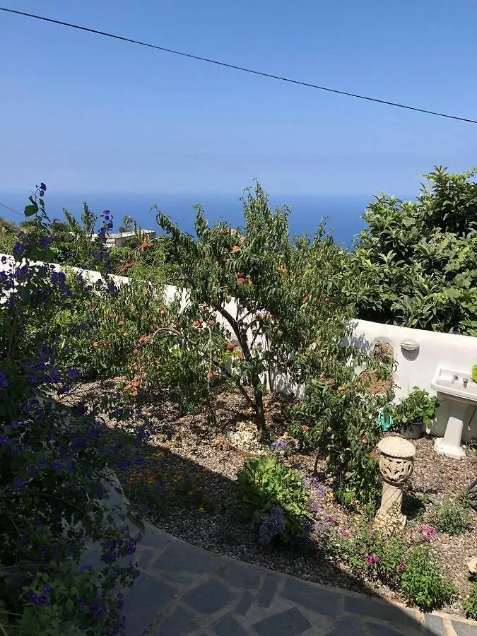 Casa Lucia Apartment Genoves